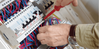 Control y gestión remota de la instalación eléctrica para pequeñas empresas o negocios.